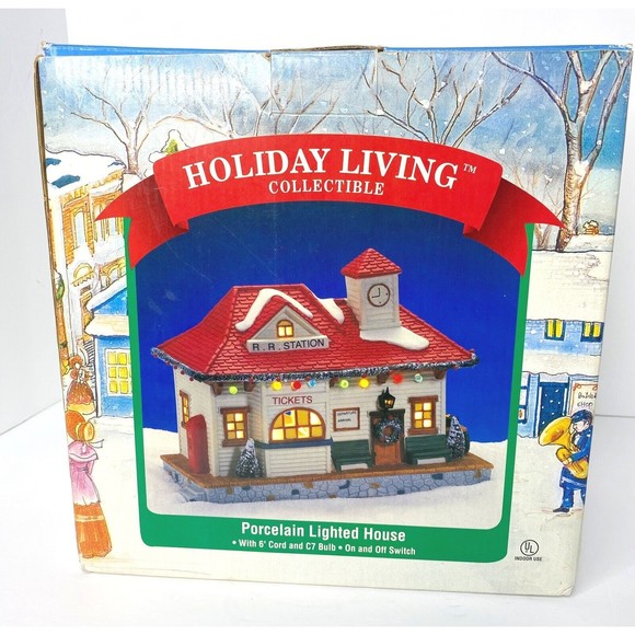 Holiday Living by Lowes Porcelain Lighted Railroad Station EUC, Christmas - Picture 3 of 16